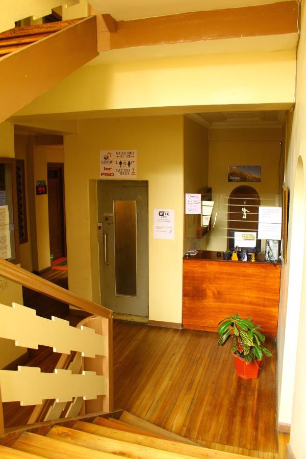 фото Check Inn Bed and Breakfast