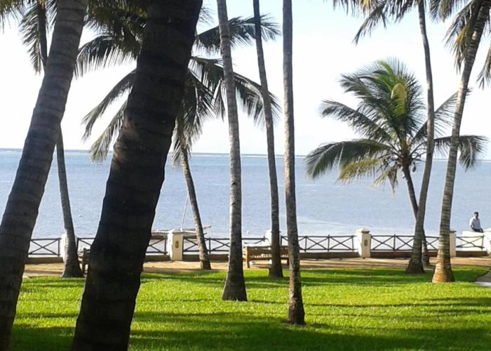 Plaza Beach Hotel