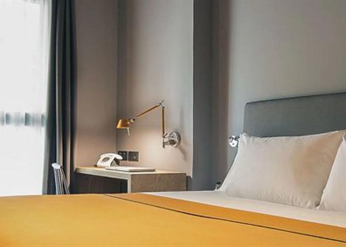 Yurbban Trafalgar Hotel