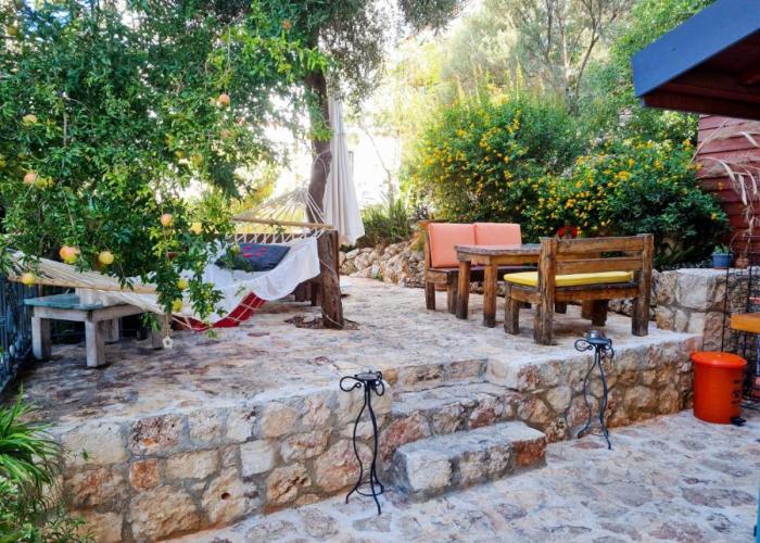 Kaş, merkezde, denize yakın, balkonlu, konforlu apart daireler