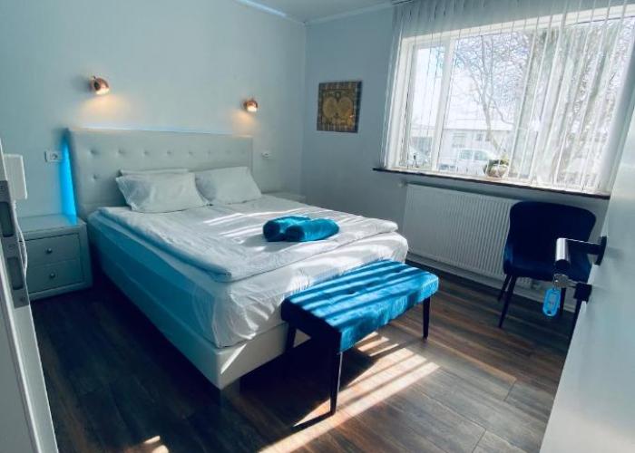 Easy Stay