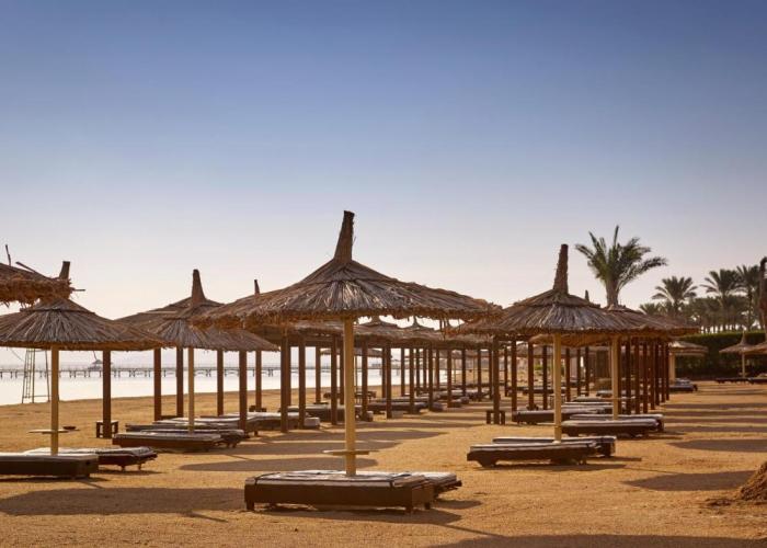 Coral Sea Holiday Resort and Aqua Park