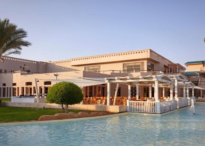 Coral Sea Holiday Resort and Aqua Park