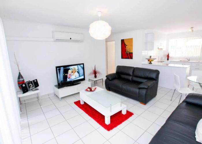 112 Olive Apartments
