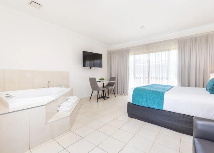 Comfort Inn Deakin Palms