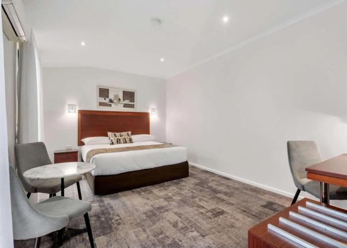 Comfort Inn Deakin Palms