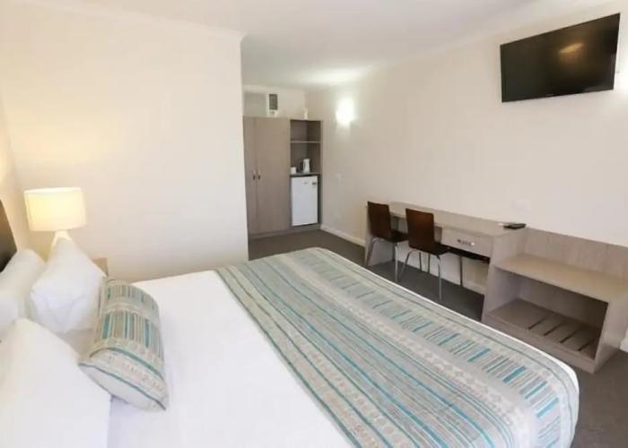 Seven Pines Motor Inn
