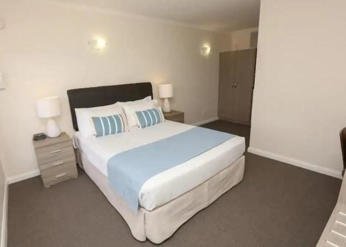 Seven Pines Motor Inn