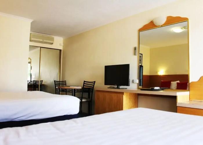 Boulevard Motor Inn