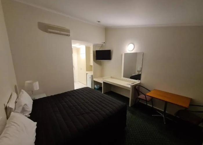 Cottonwood Motor Inn