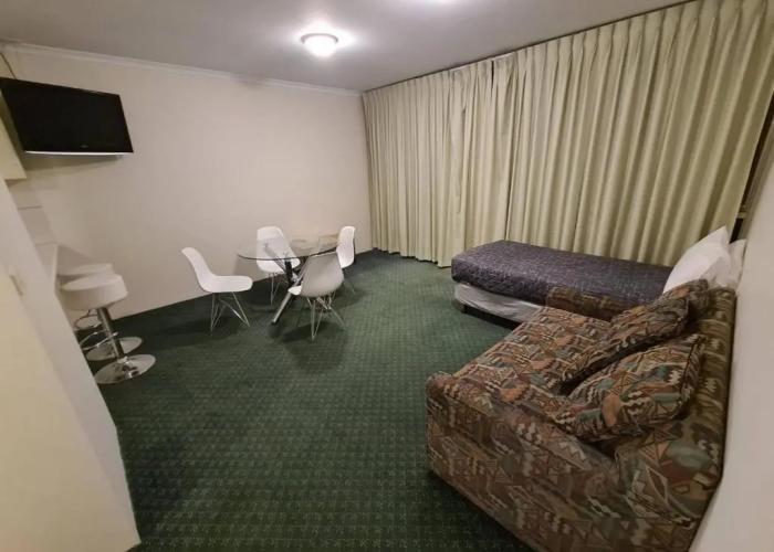 Cottonwood Motor Inn