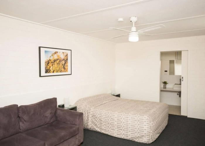 Vineland Motel