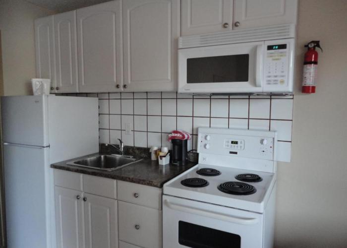 Canadas Best Value Inn & Suites-Vernon
