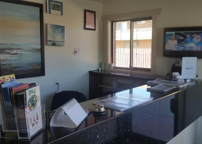 Canadas Best Value Inn & Suites-Vernon