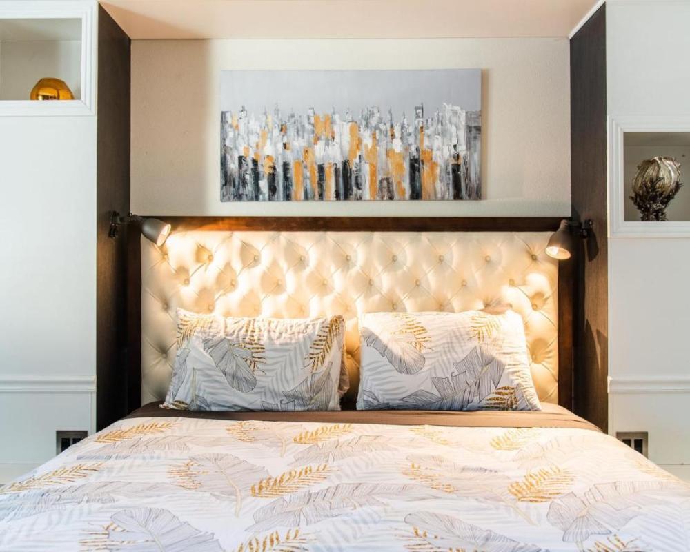 фото Big Bear Spa Suites