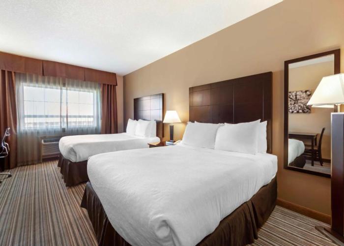 Best Western Plus Peace River Hotel & Suites