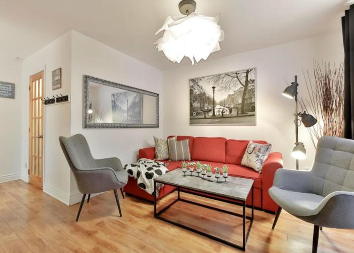 100 METERS to SUBWAY - Montcalm condos