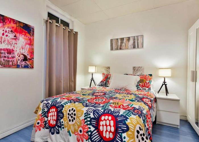 100 METERS to SUBWAY - Montcalm condos
