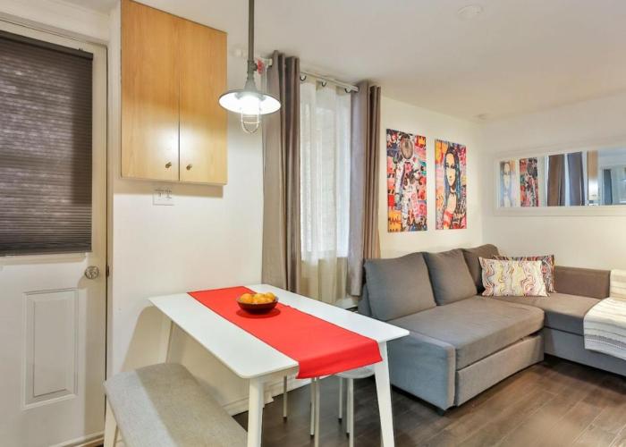 100 METERS to SUBWAY - Montcalm condos