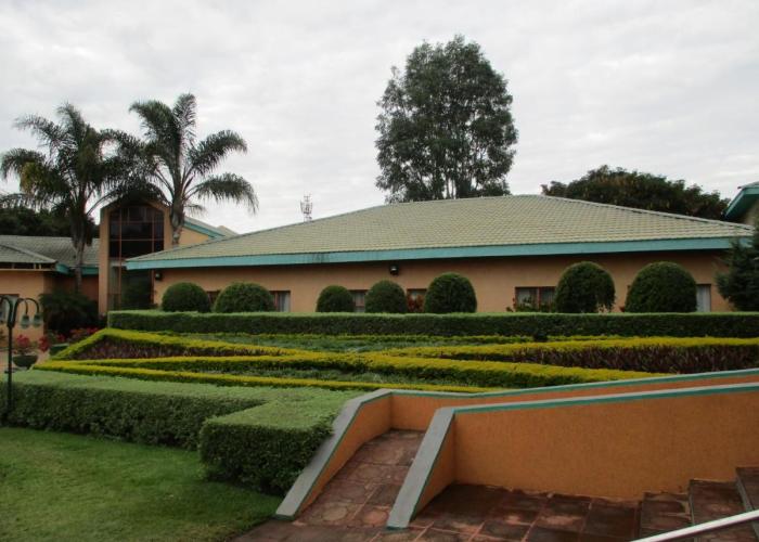 Crossroads Hotel