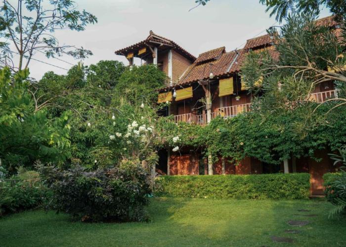 Djajanti House