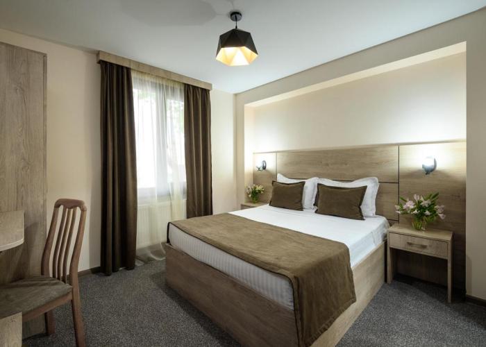 Alpina Hotel