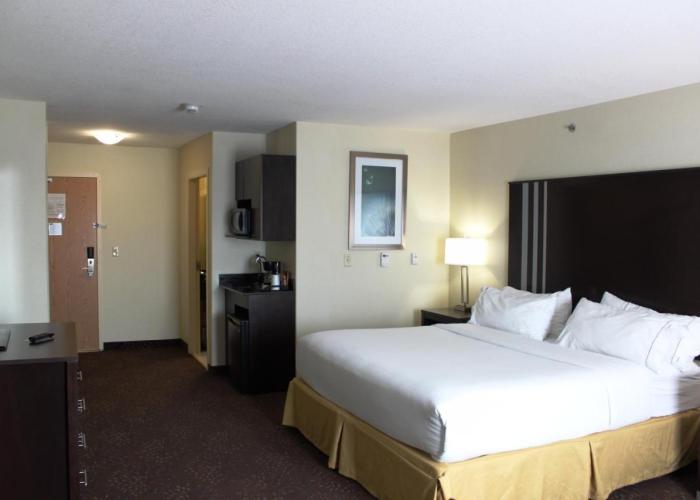 Holiday Inn Express Yorkton East, an IHG Hotel