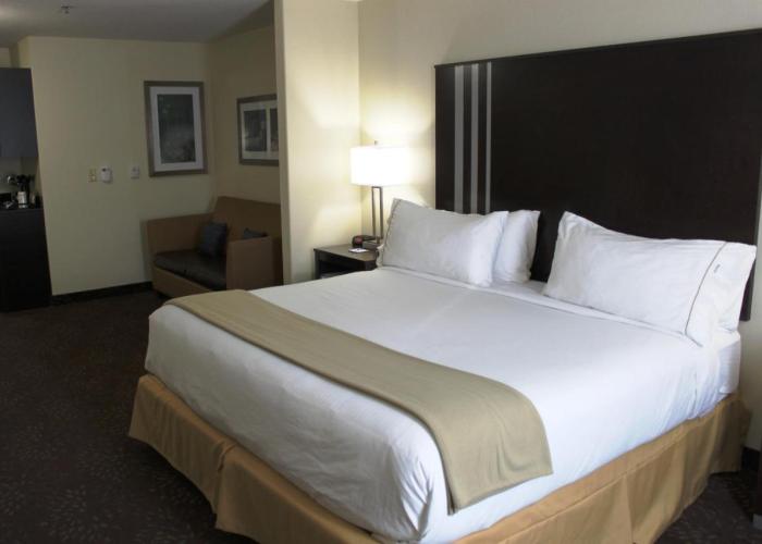 Holiday Inn Express Yorkton East, an IHG Hotel