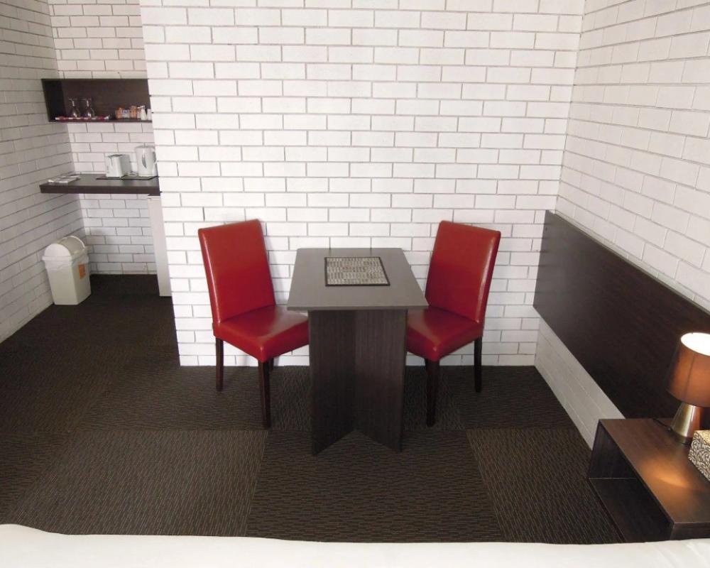 фото Jackaroo Apartments