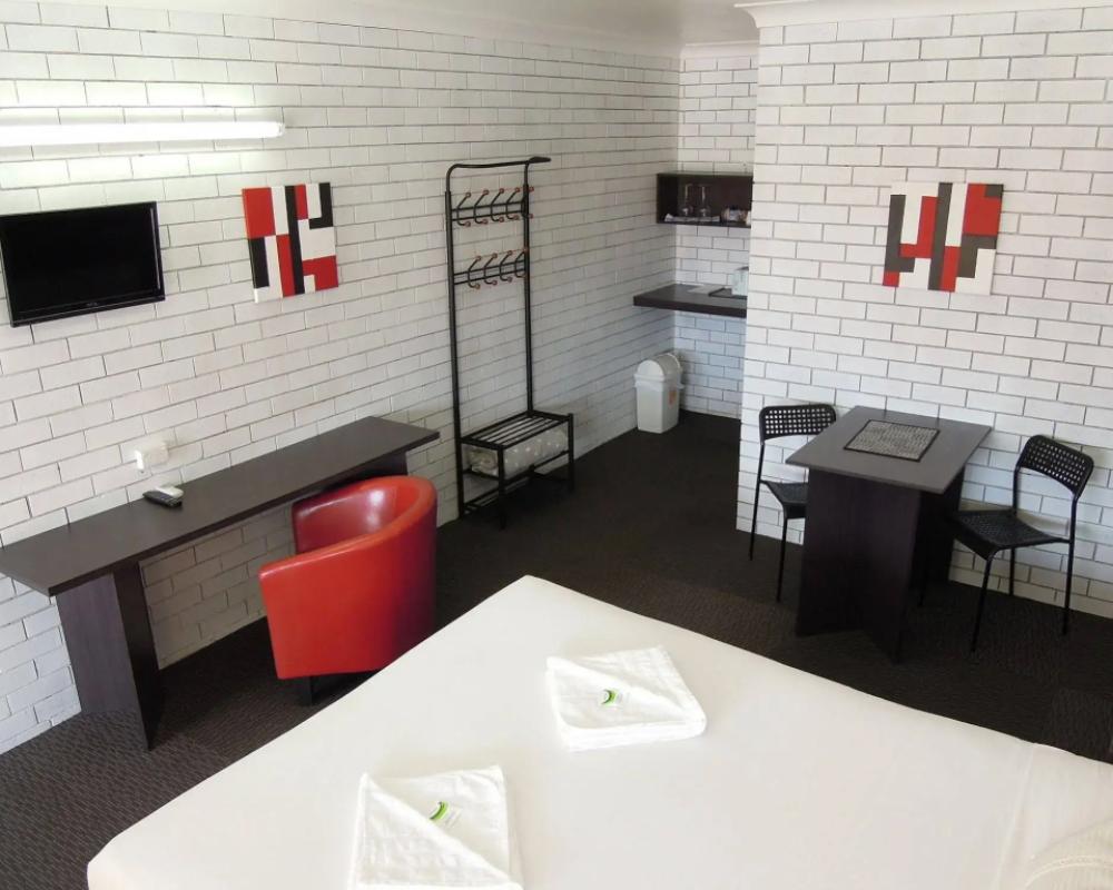 фото Jackaroo Apartments