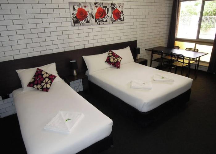 Jackaroo Apartments