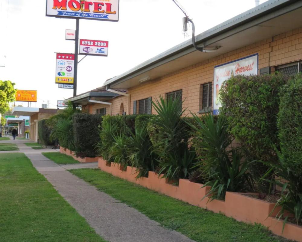 Golden Harvest Motor Inn