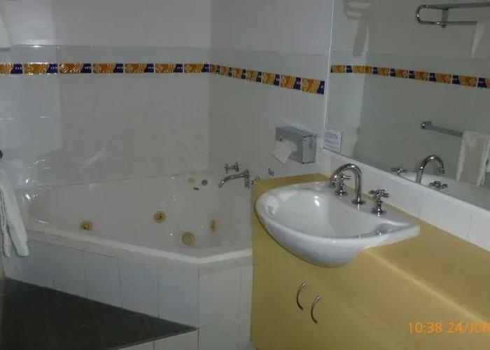 Albert Motel