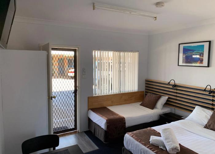 Baths Motel
