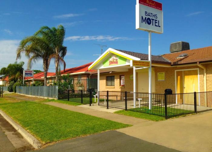 Baths Motel