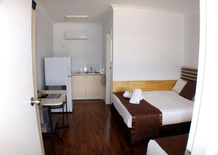 Baths Motel