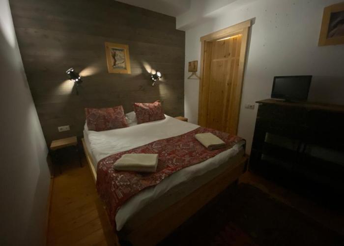 Mountain Cricket Chalets and Apartments Gudauri
