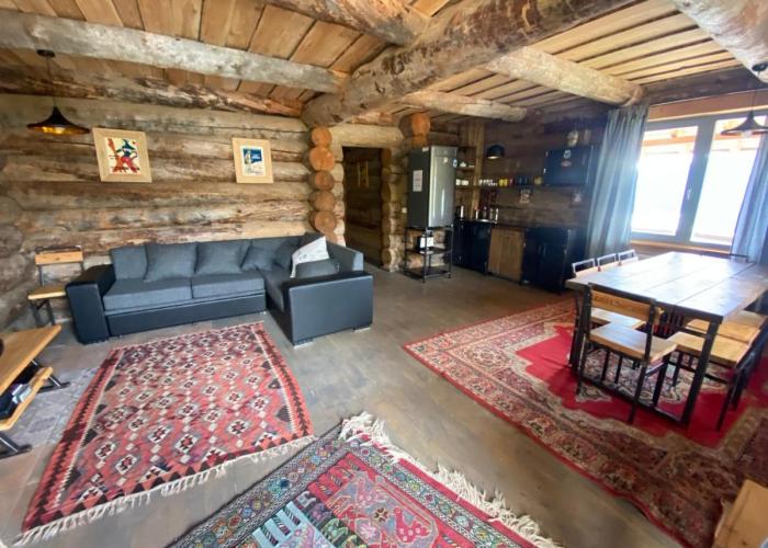 Mountain Cricket Chalets and Apartments Gudauri