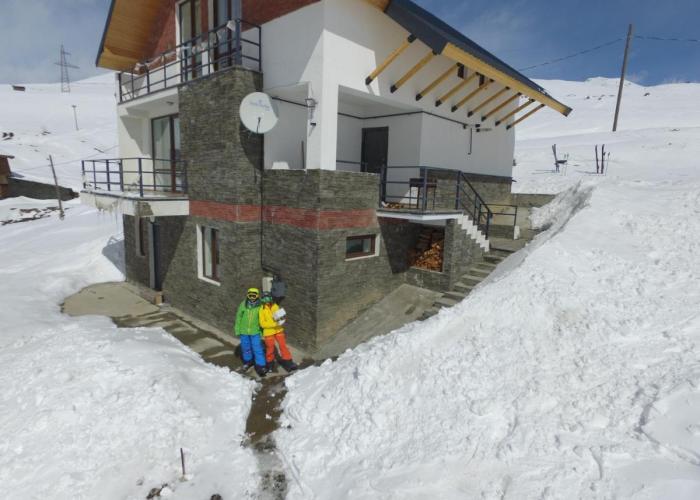 Mountain Cricket Chalets and Apartments Gudauri