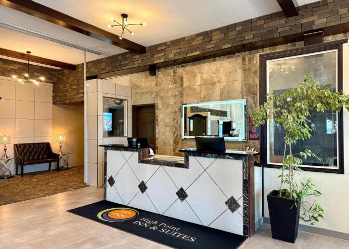 High Point Inn & Suites Peace River