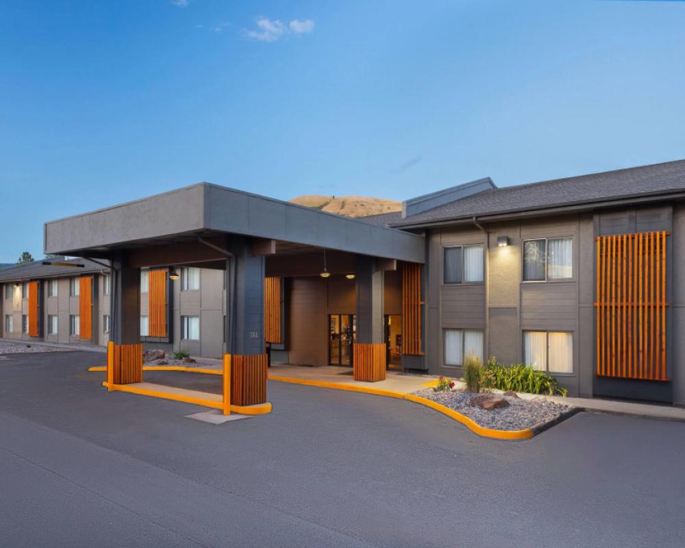 Days Inn and Suites by Wyndham Downtown Missoula-University