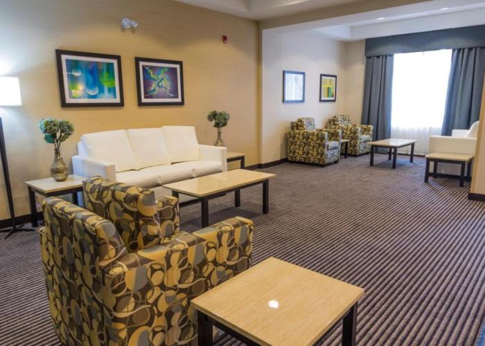 Holiday Inn Express Thunder Bay, an IHG Hotel