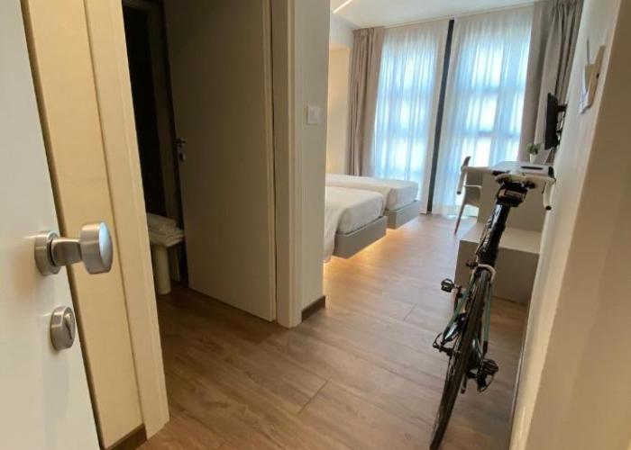 Fly Bike Hotel