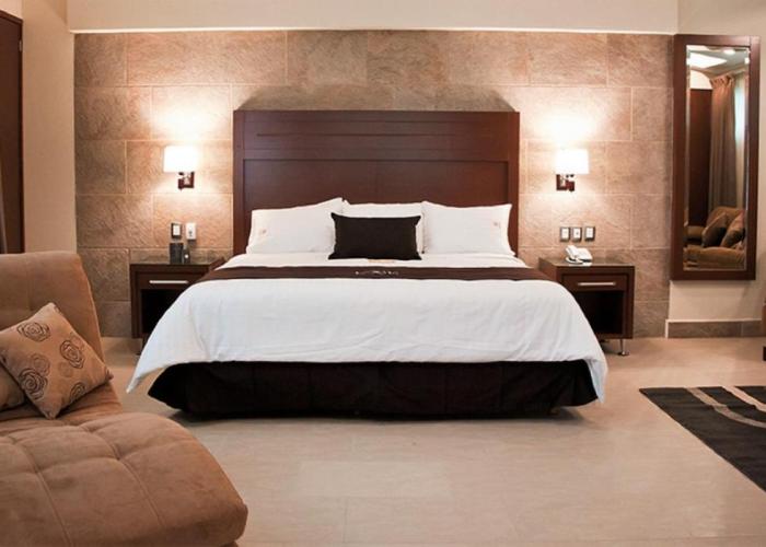 Hotel Ecce Inn & Spa