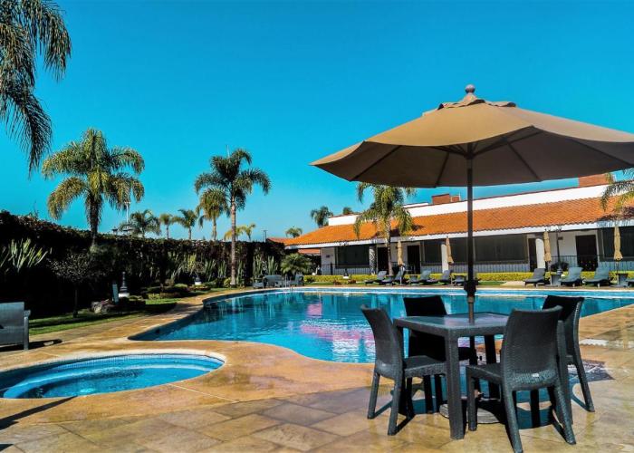 Hotel Ecce Inn & Spa