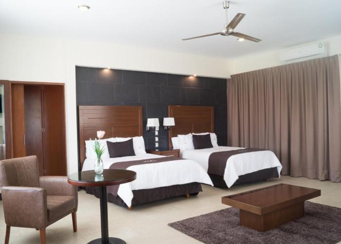 Hotel Ecce Inn & Spa