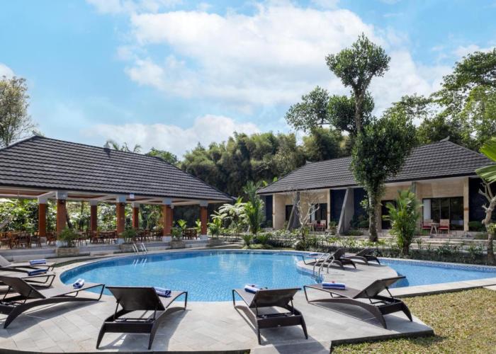 Senetan Villas and Spa Resort