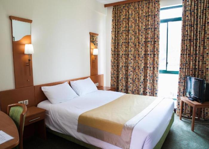 Gorillas Volcanoes Hotel