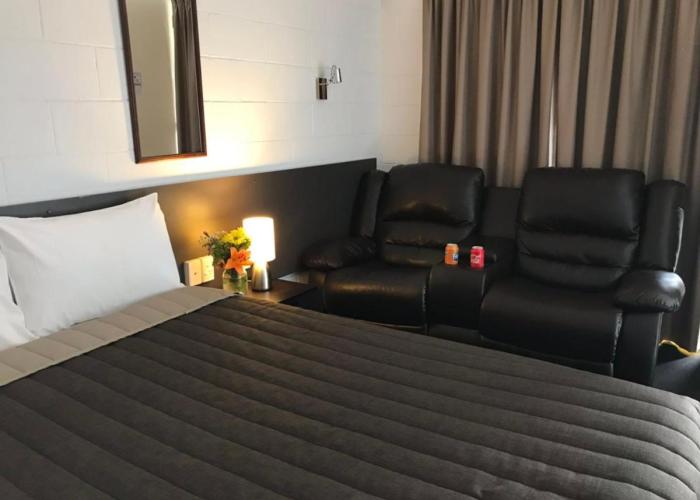 Mandalay Motel