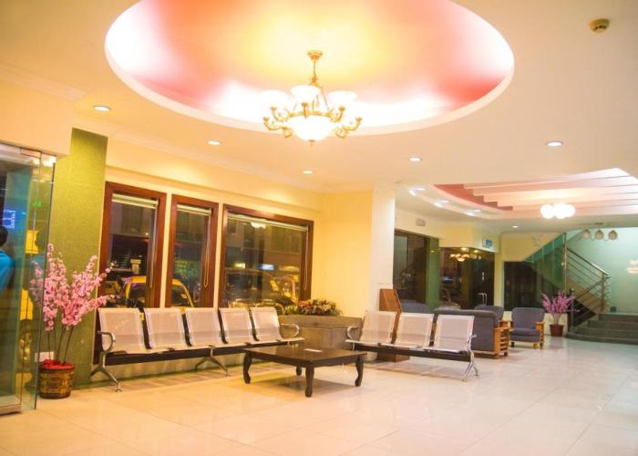 Istana Monaco Hotel